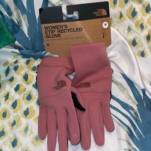 The North Face ETIP recycled glove